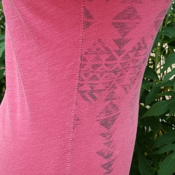 American Eagle sz S graphic tee fitted pink soft - Picture 5 of 8